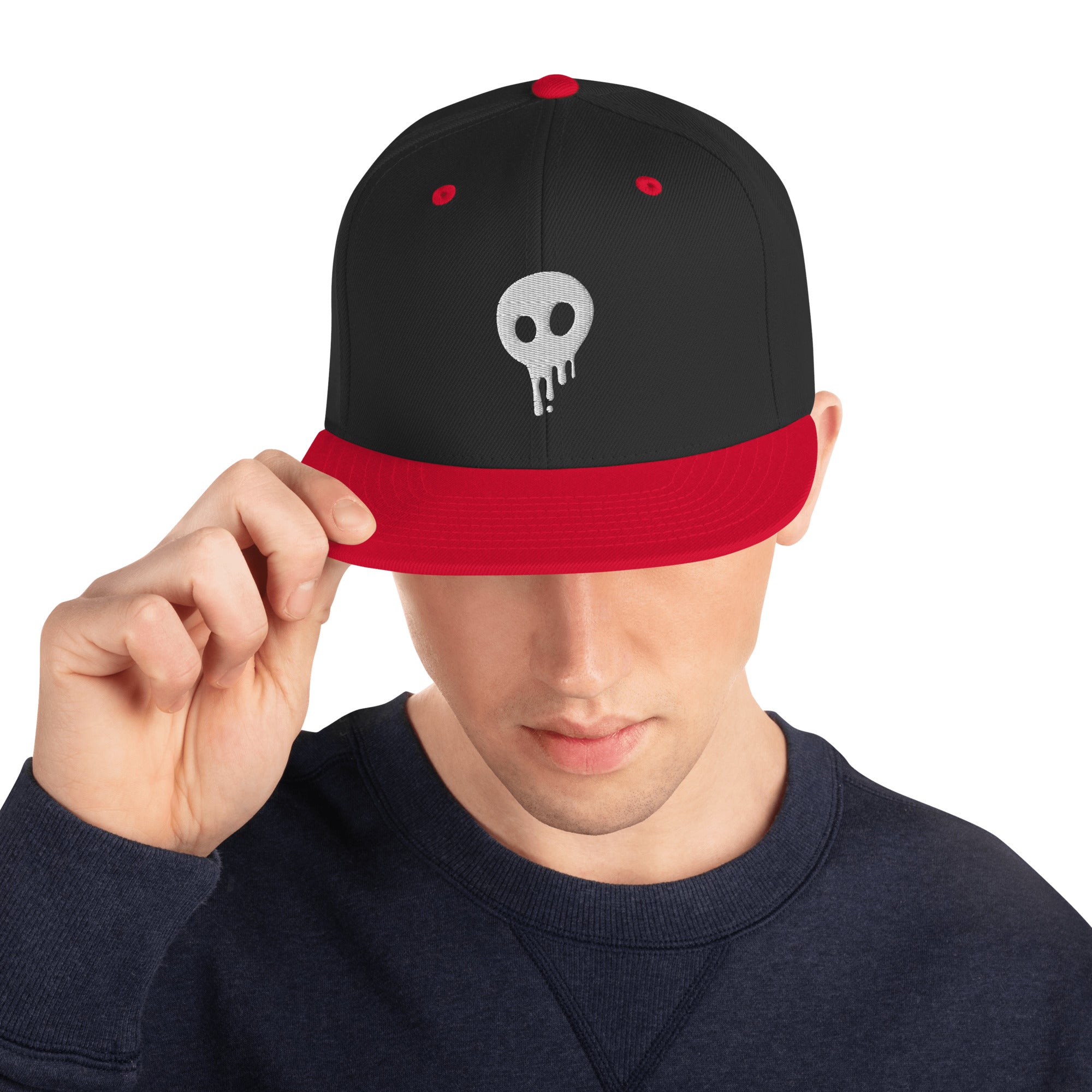 High-profile skull hat with embroidered logo and flat brim