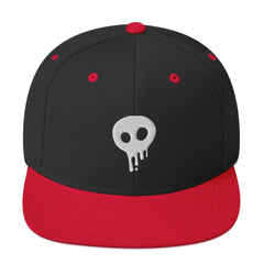 High-profile skull hat with embroidered logo and flat brim