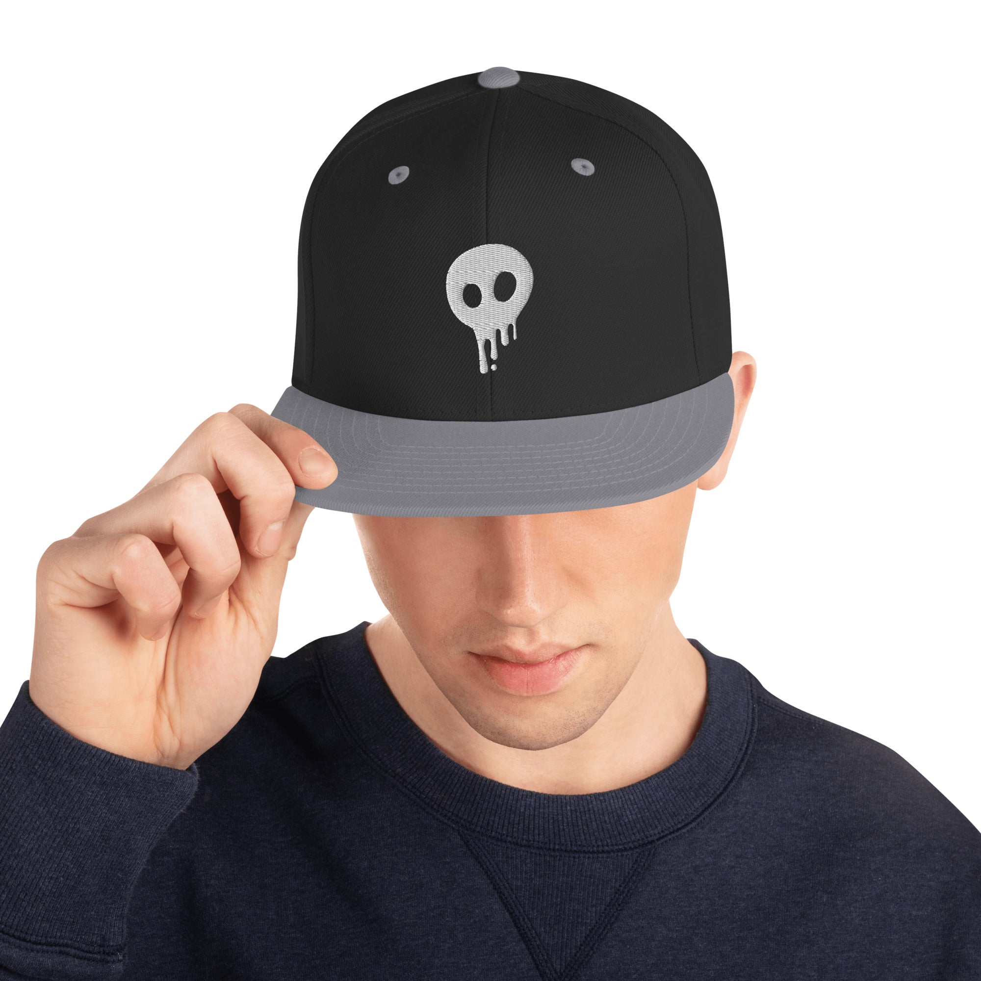 High-profile skull hat with embroidered logo and flat brim